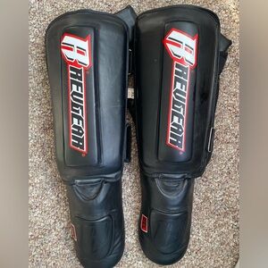 Revgear MMA MARTIAL ARTS Shin Guard PAIR - Unisex Size Large Black